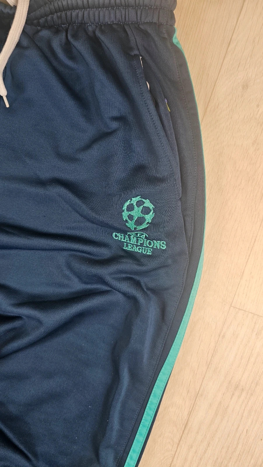 Bas de survêtement Chelsea Champions League 2015/2016 M défaut – Chelsea – taille M 4