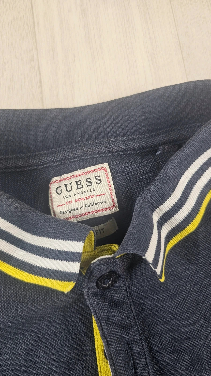 Polo Guess marine jaune homme L – GUESS – taille L 3