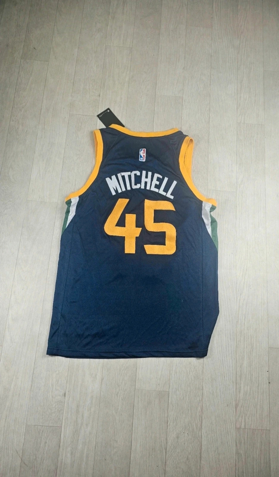 Maillot NBA Utah Jazz Donovan Mitchell M défauts – Nike – taille M 2