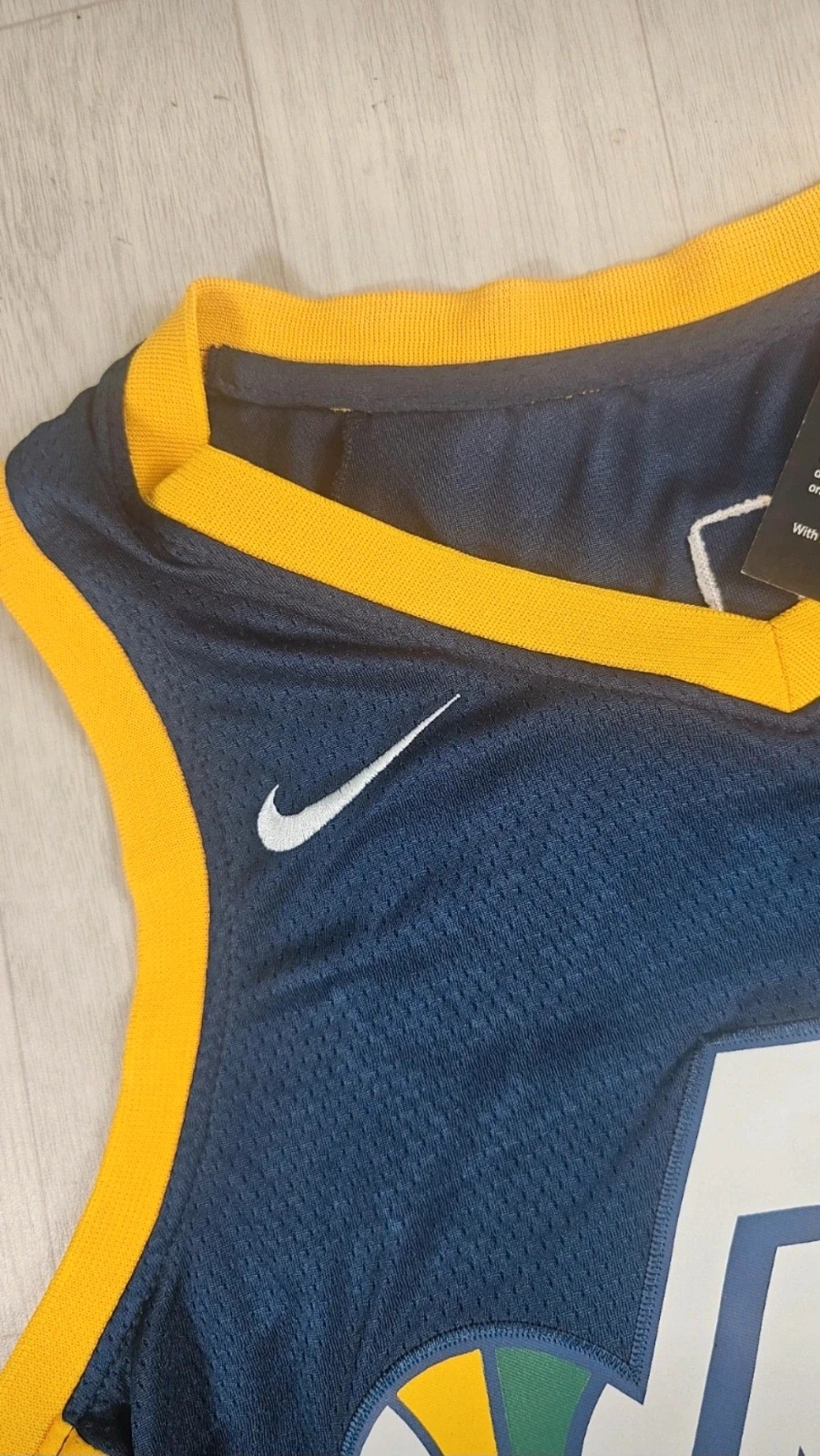 Maillot NBA Utah Jazz Donovan Mitchell M défauts – Nike – taille M 4