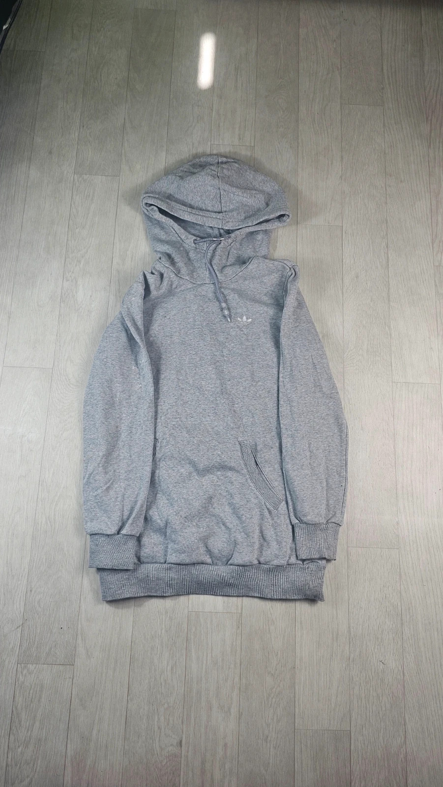 Sweat Adidas gris taille 40