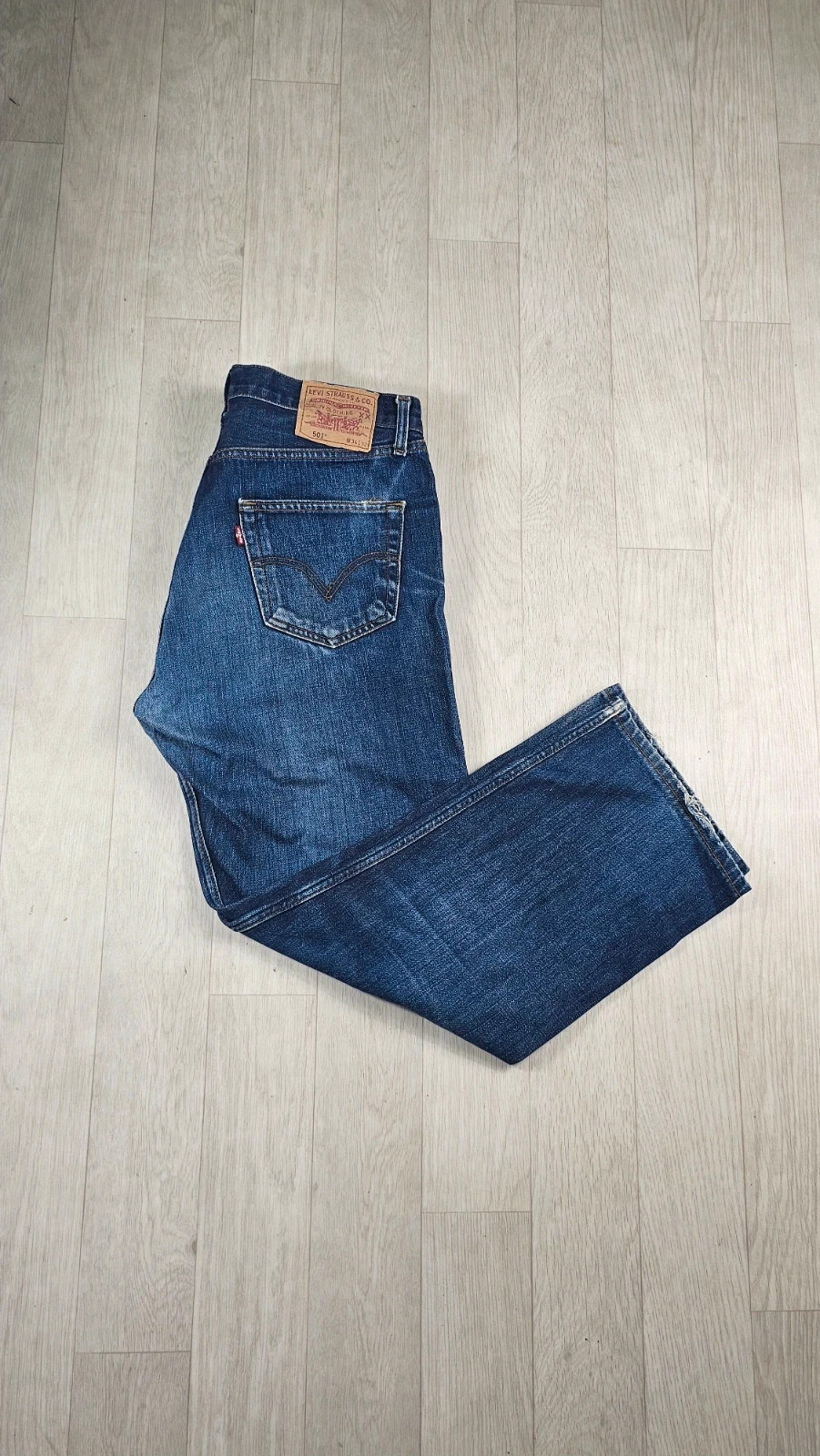 Jean Levi’s 501 bleu homme W34 L32 défauts légers