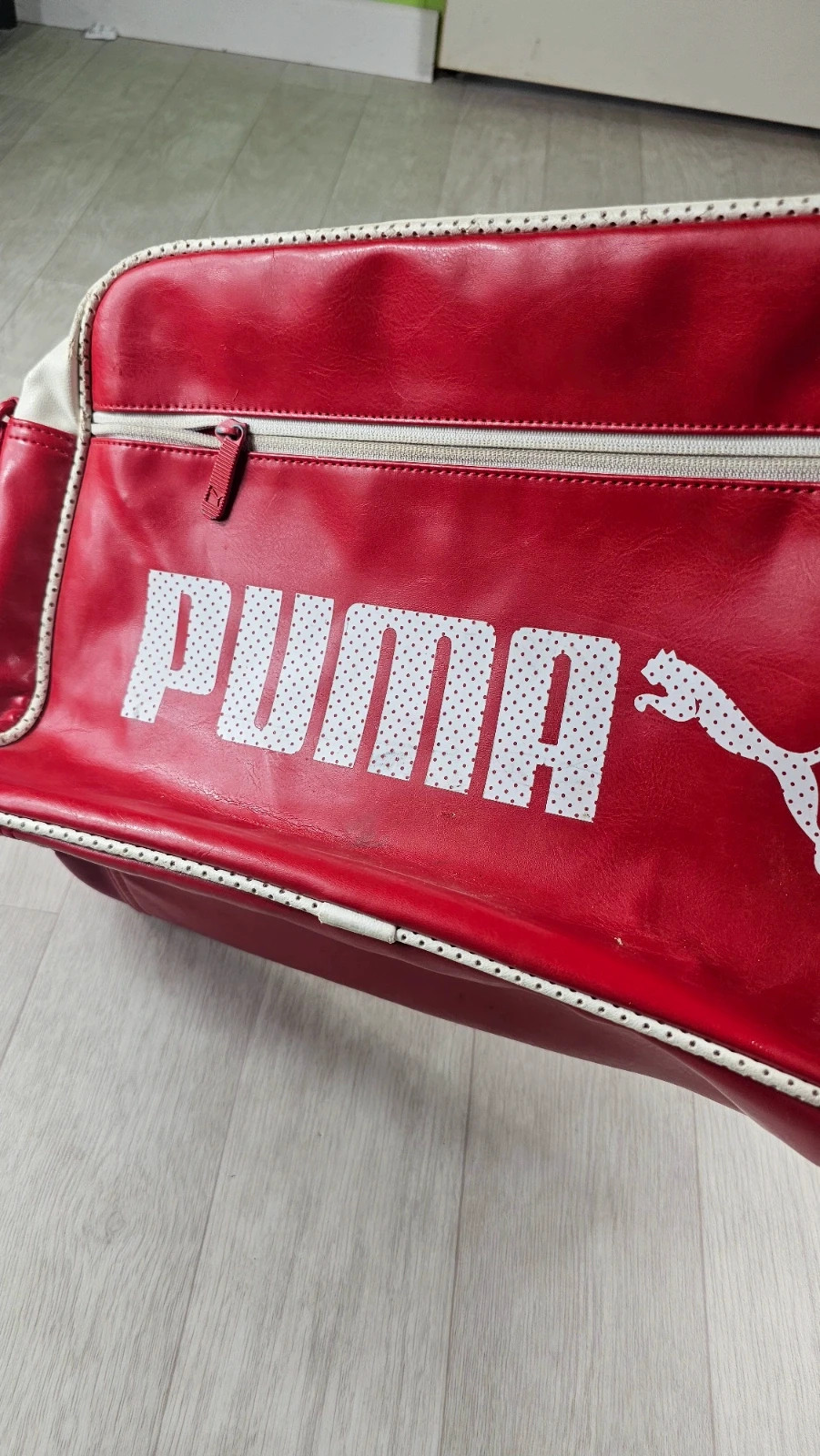 Sac Puma vintage Y2K rouge blanc défauts – Puma 3