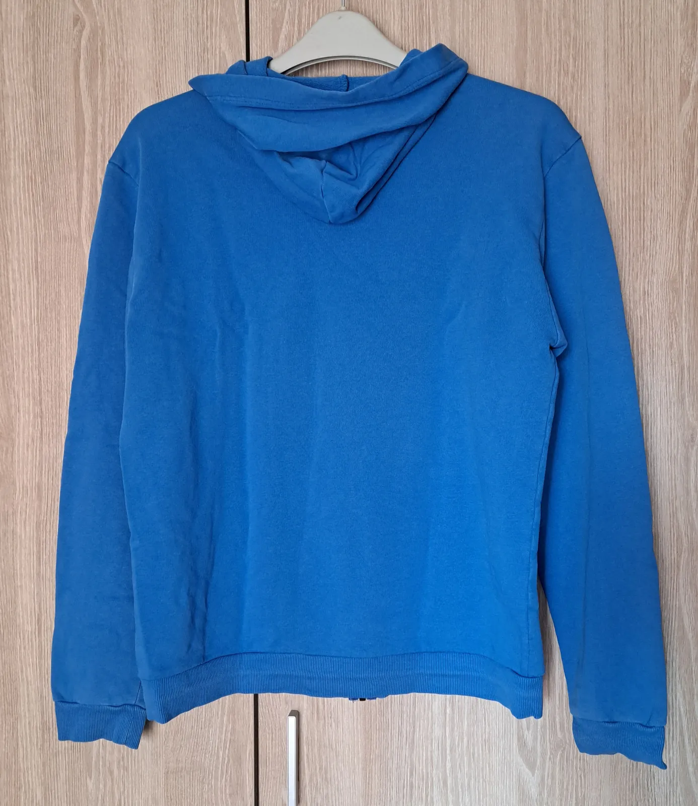 Sudadera Levi's azul con capucha 9