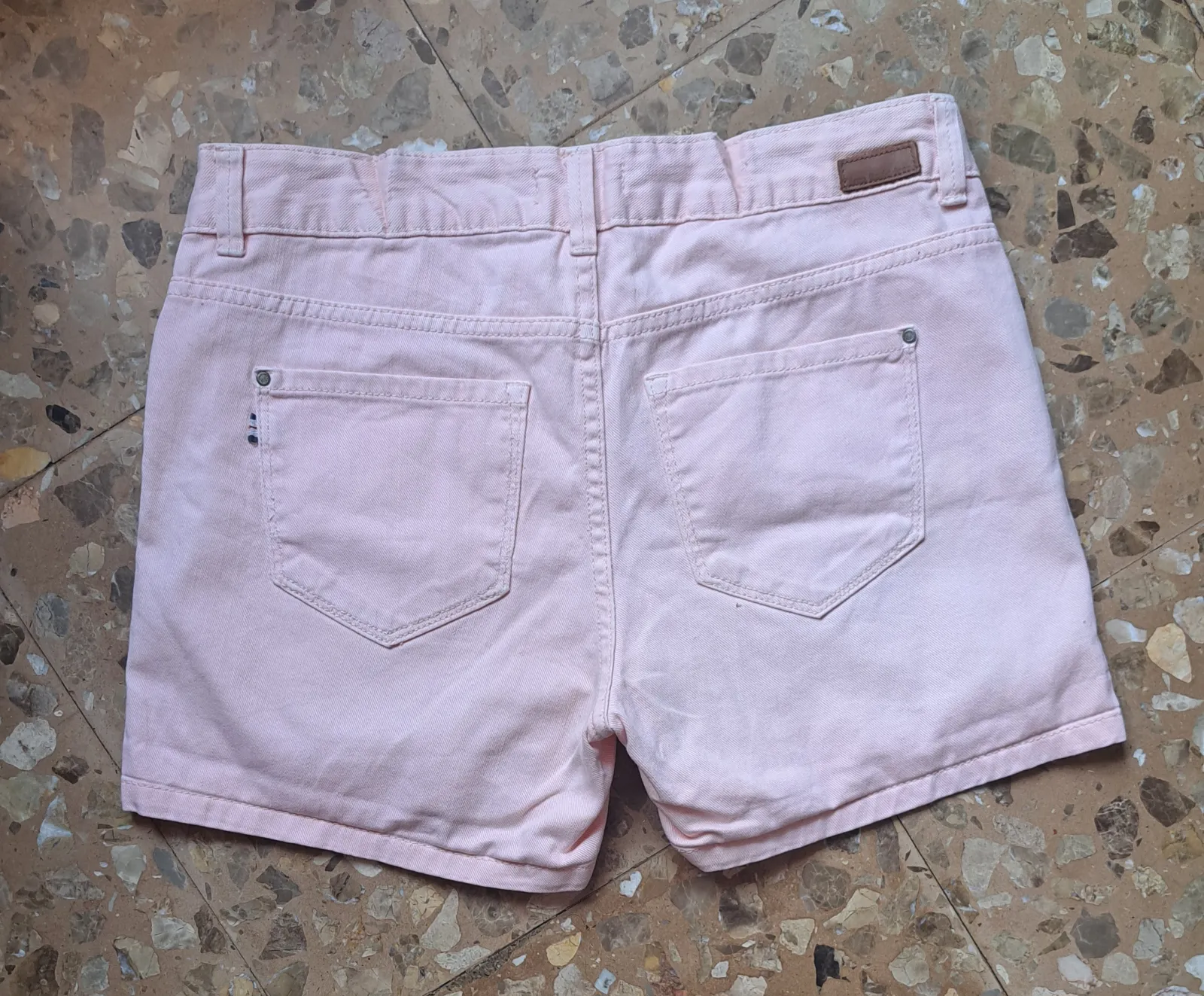 Pantalón corto rosa pastel talla 36 5