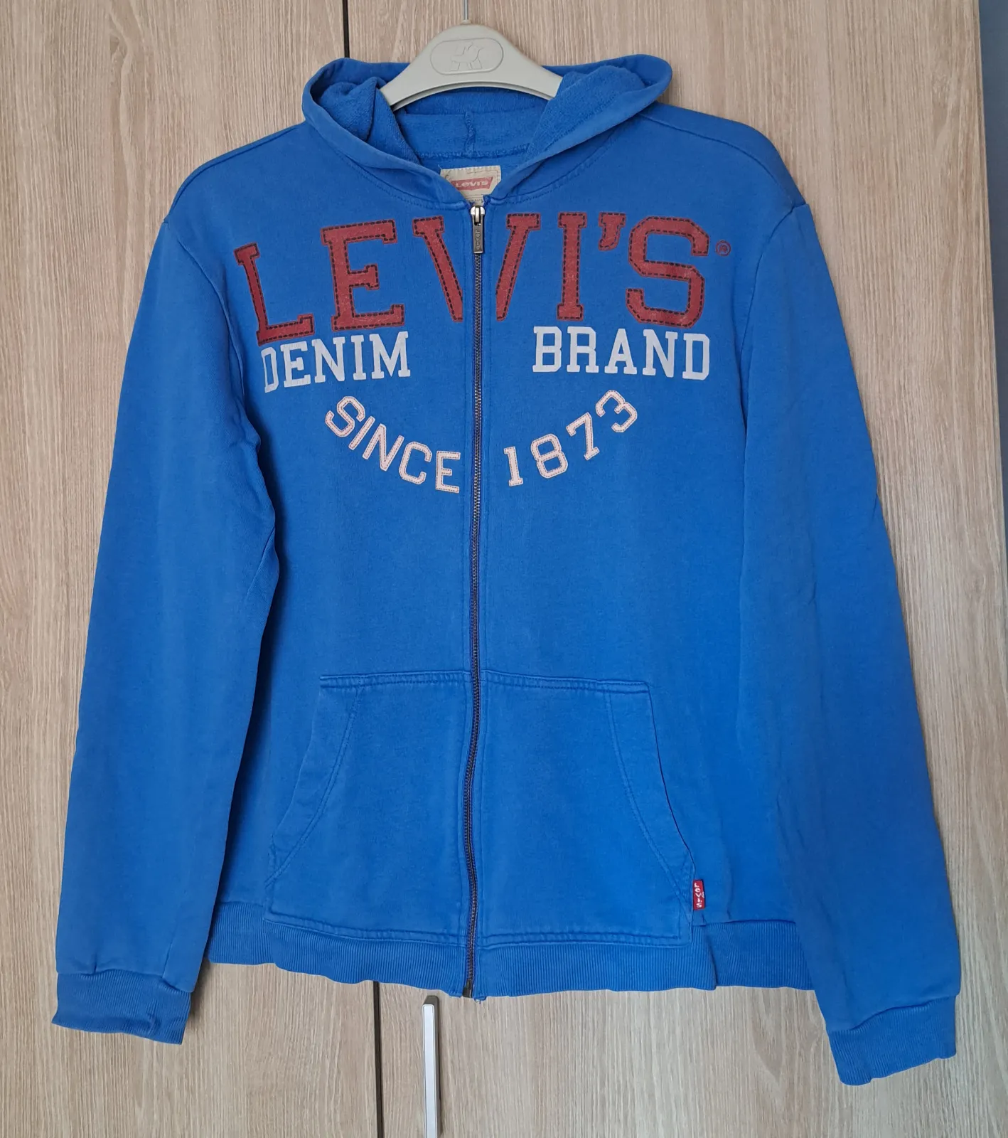 Sudadera Levi's azul con capucha 2