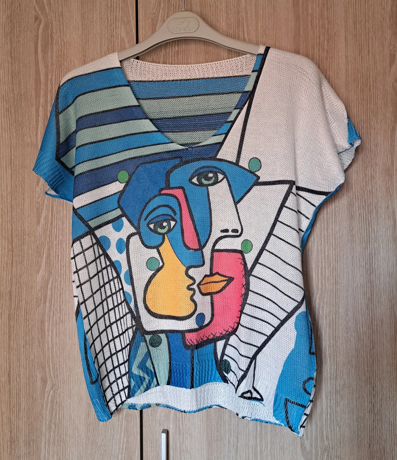 Camiseta estampado arte abstracto multicolor 4
