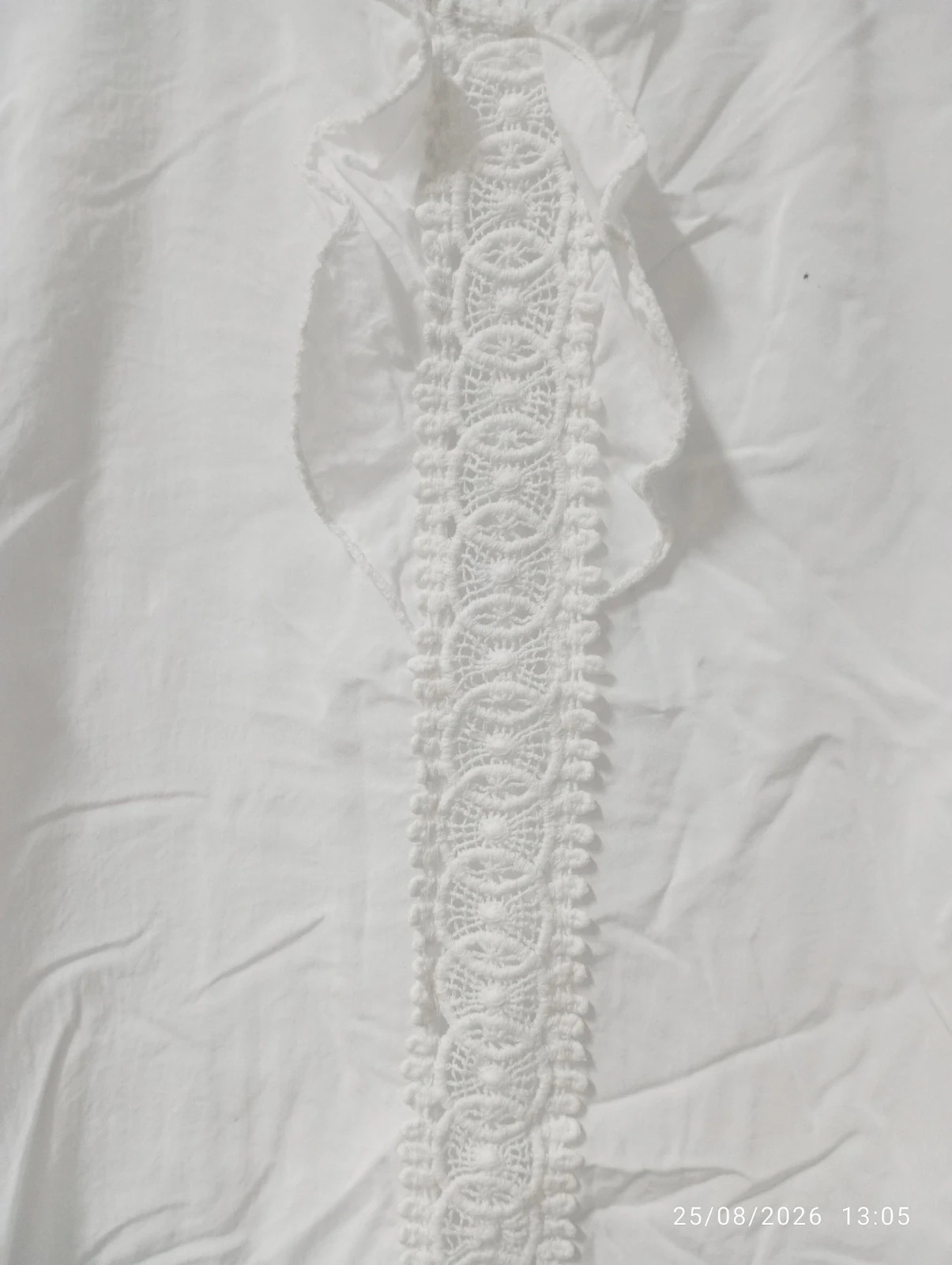Blusa blanca romántica con encaje y volantes – New Collection – taille M / 38 / 10 2