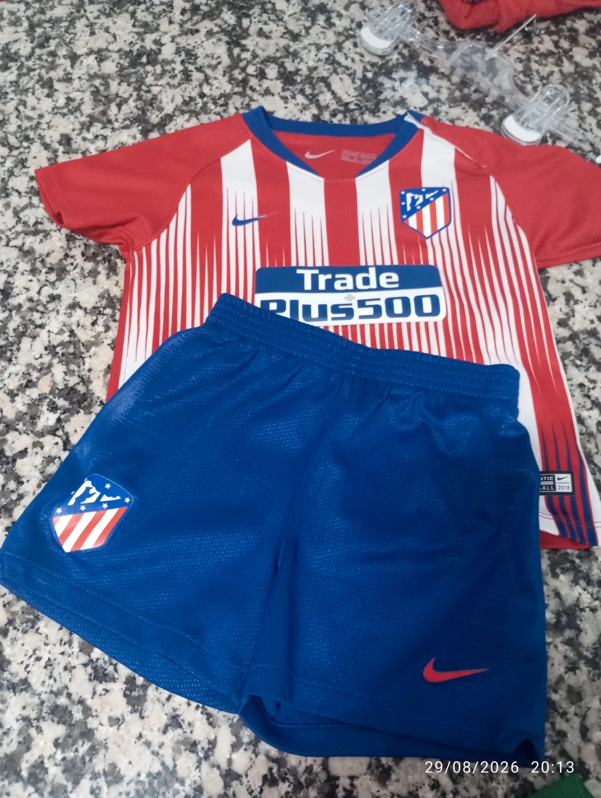 Conjunto Atlético de Madrid Bebé (18-24 meses) - Como nuevo! – Nike – taille 18-24 mois / 86 cm