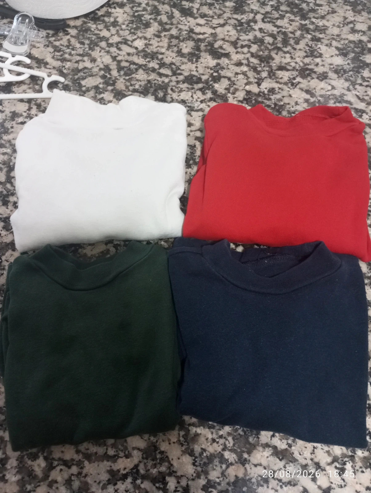 Lote 4 camisetas cuello semicisne / cisne Ysabel Mora - Talla 4 años