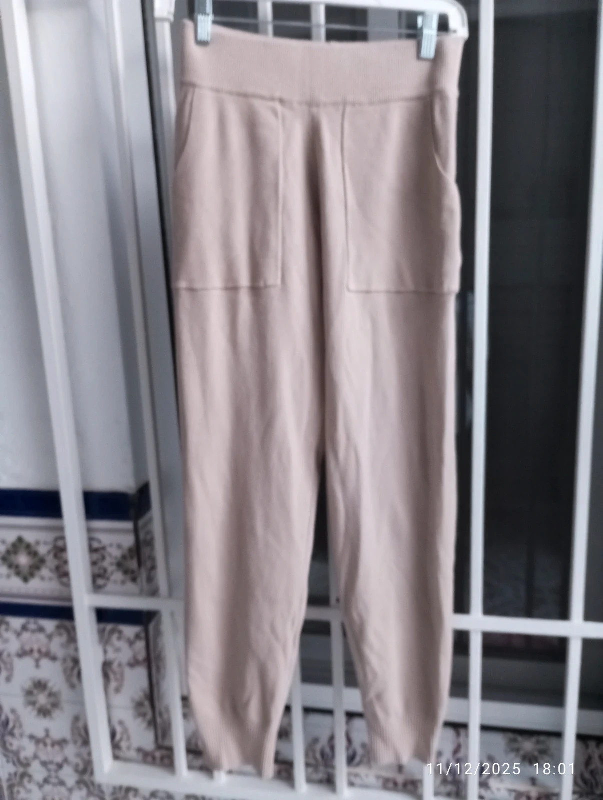 Se acepta oferta!! Jogger de punto beige / Talla S