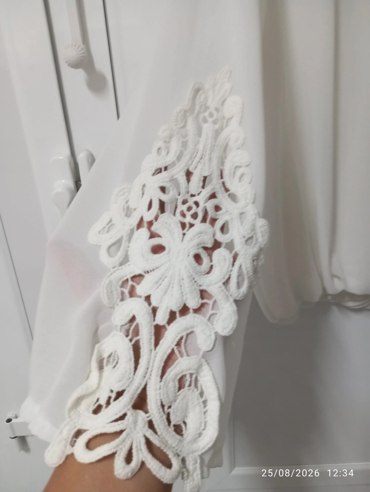 Blusa blanca fluida con mangas bordadas - Talla M – Made In Italy – taille M / 38 / 10 2