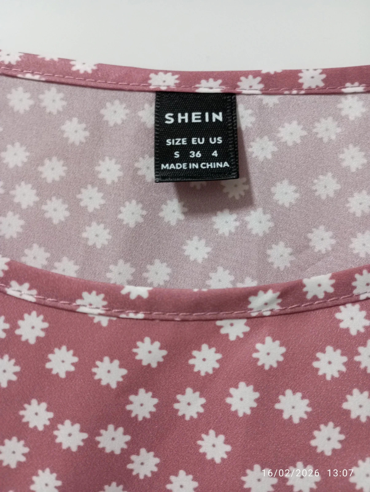Vestido corto de Shein florecitas 🌸 nuevo sin usar – Shein – taille S / 36 / 8 2