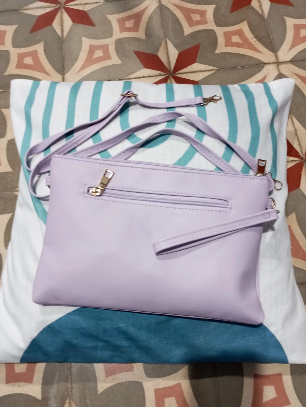 Bolso Lavanda con Relieve – Nuevo a Estrenar 3
