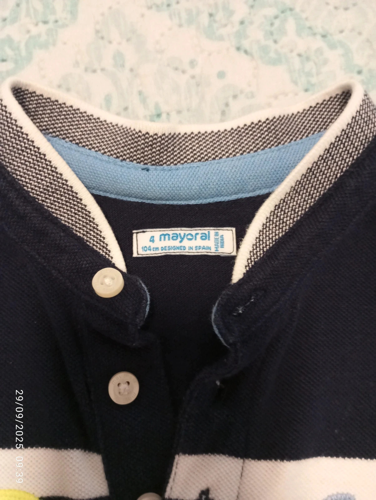 Polo Mayoral Tricolor - Talla 4 años - Como nuevo! – Mayoral – taille 4 ans / 104 cm 2