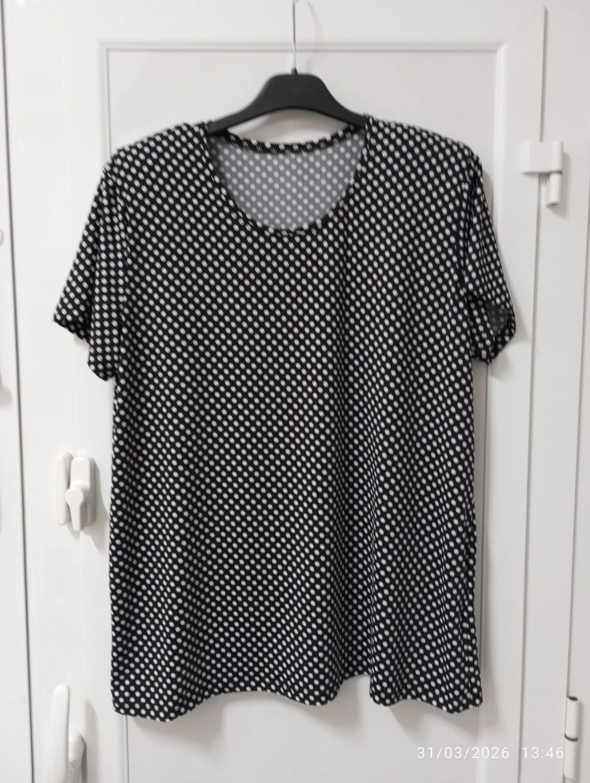 Camiseta de lunares B&W | Nueva a estrenar (Talla L)