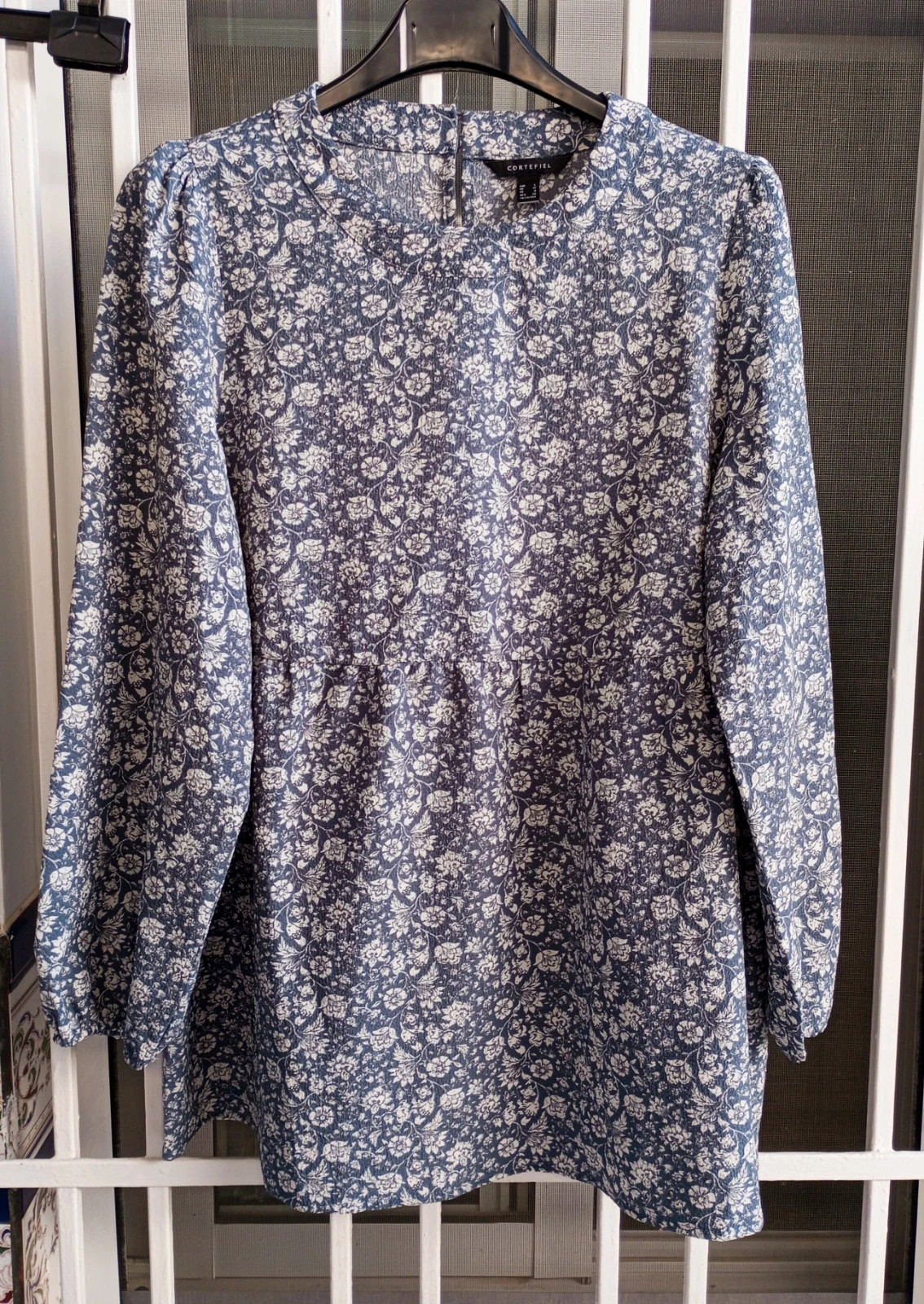 Blusa Cortefiel Flores Azul | Talla L | Estado Impecable 💙 – Cortefiel – taille L / 40 / 12 4