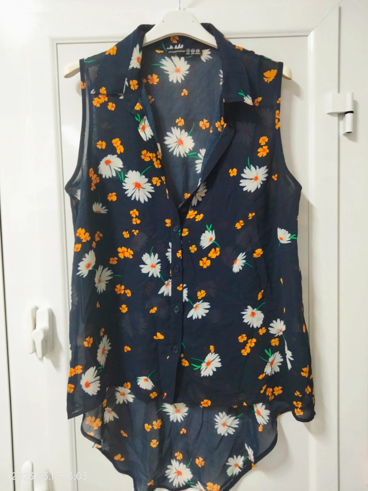 Preciosa blusa de margaritas muy fluida! 🌸