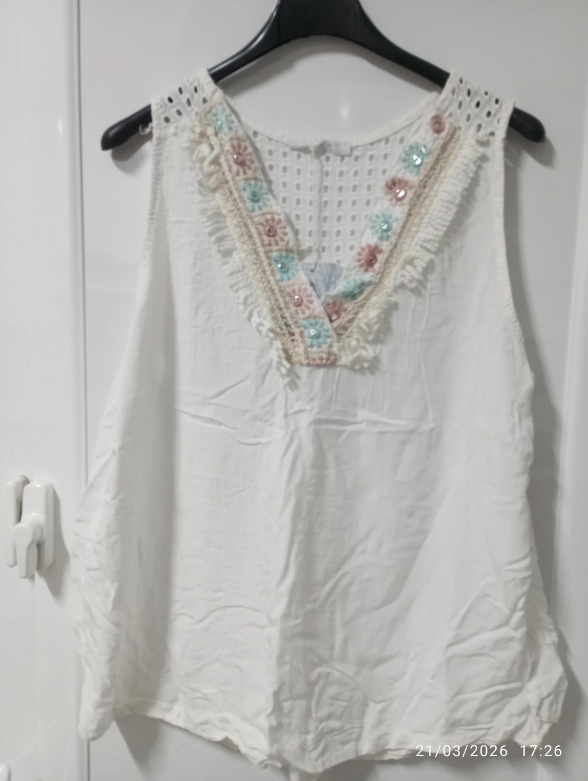 Blusa Boho Blanca 🌸 Bordado Floral - Nueva con Etiqueta