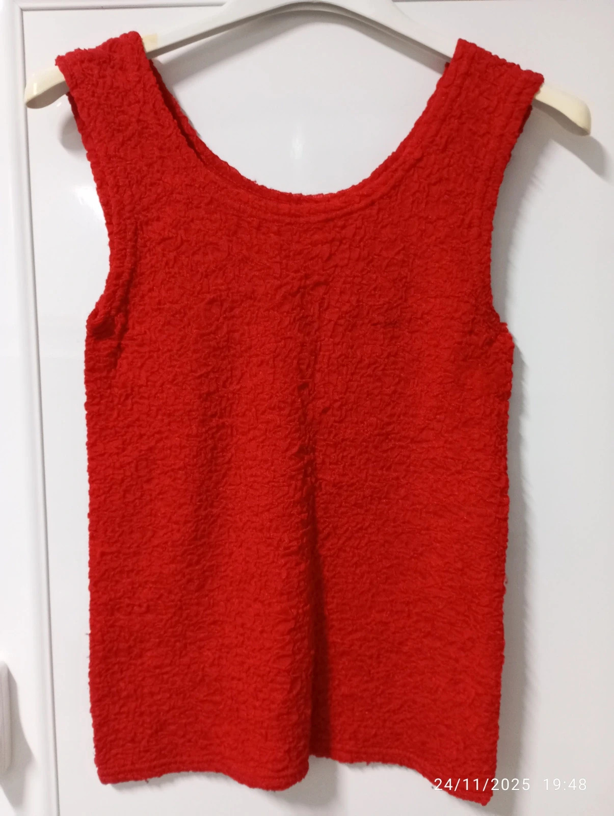 Precioso top rojo textura crinkle!