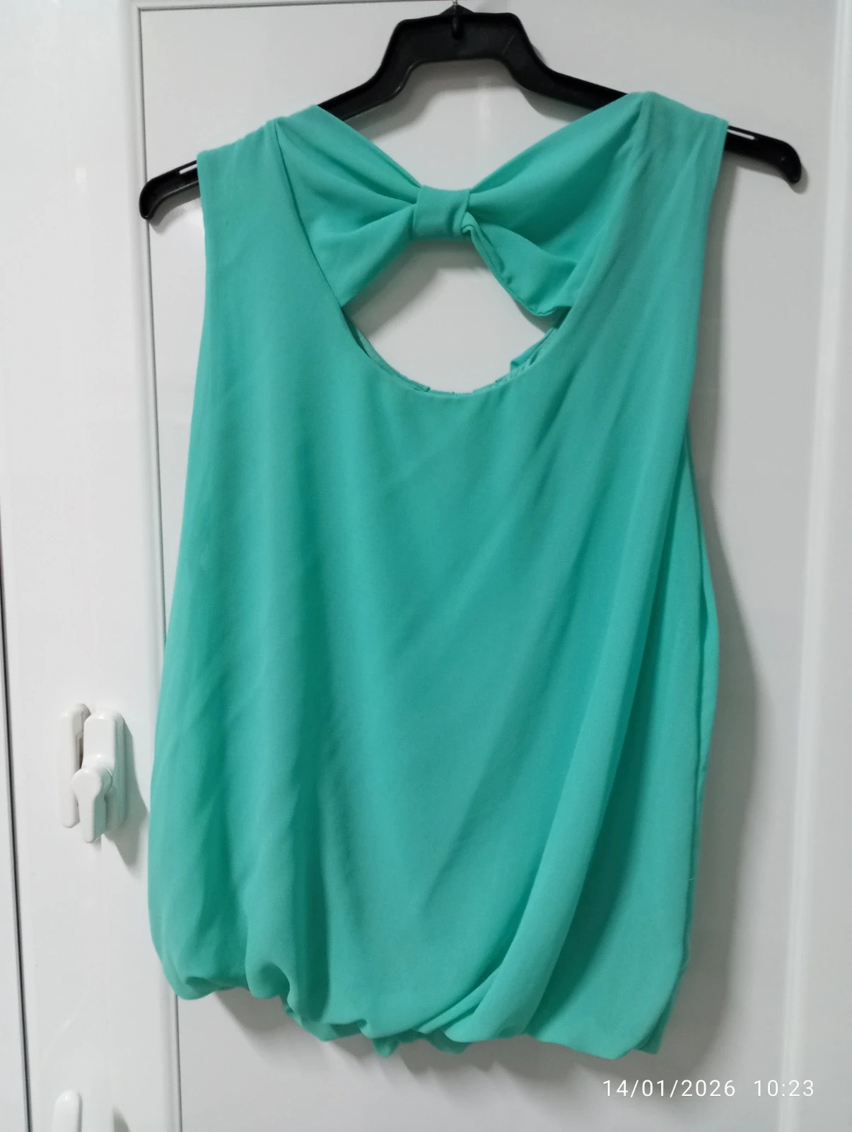 Preciosa blusa sin mangas en color verde menta/aguamarina – Italy Moda – taille L / 40 / 12 2