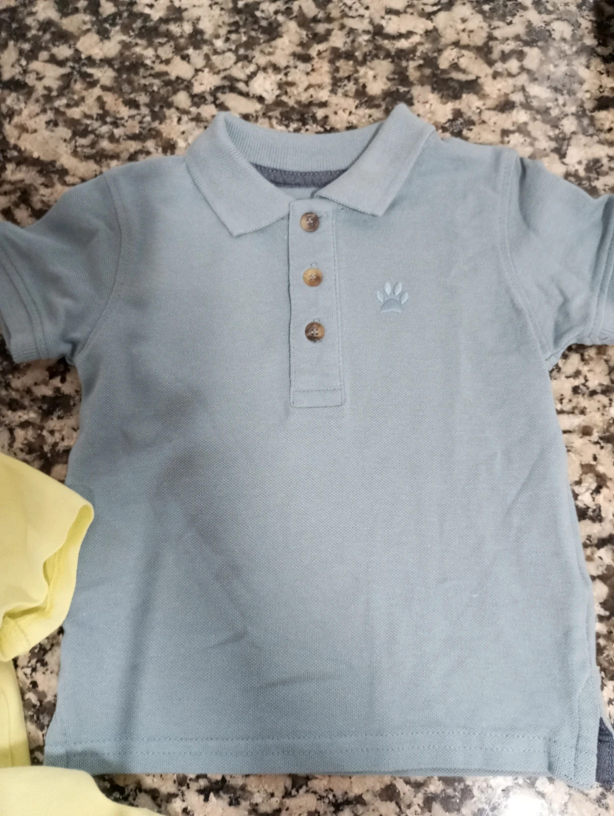 Lote de dos polos de manga corta para bebé en talla 74 (6-9 meses). – United Colors of Benetton – taille 9-12 mois / 74 cm 2