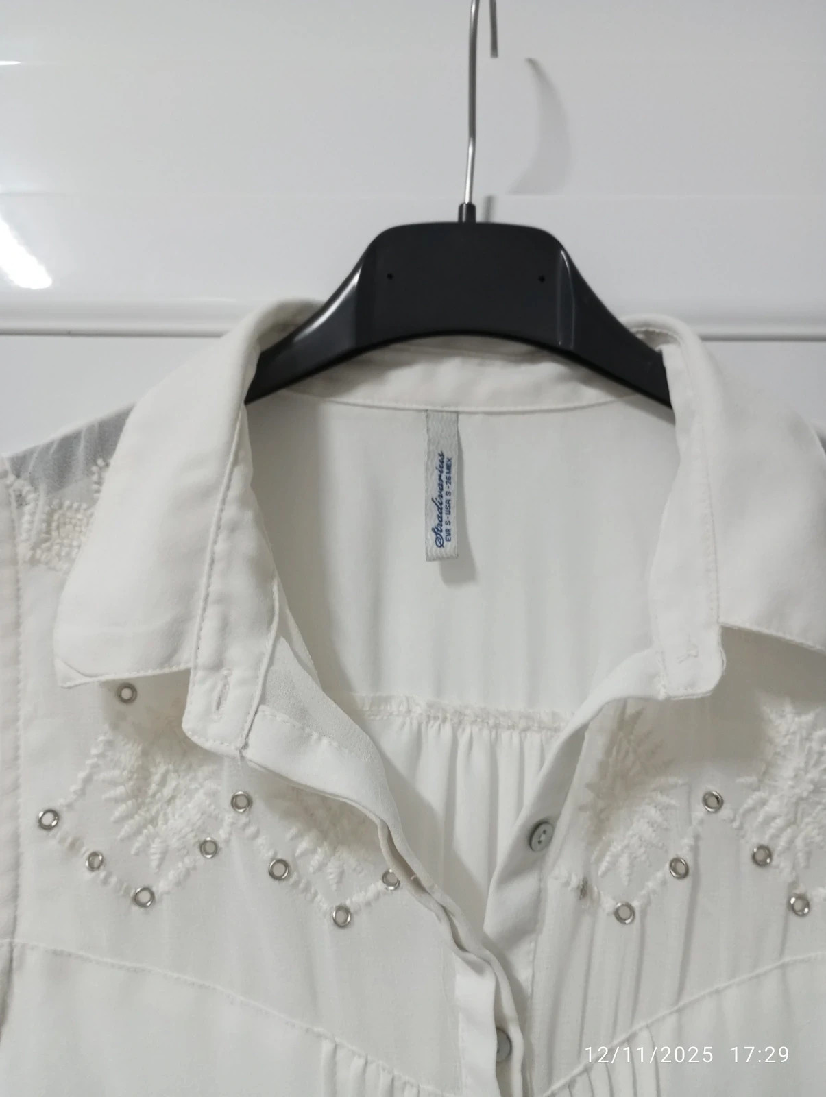 Blusa Stradivarius con detalles joya y bordados – Stradivarius – taille S / 36 / 8 3