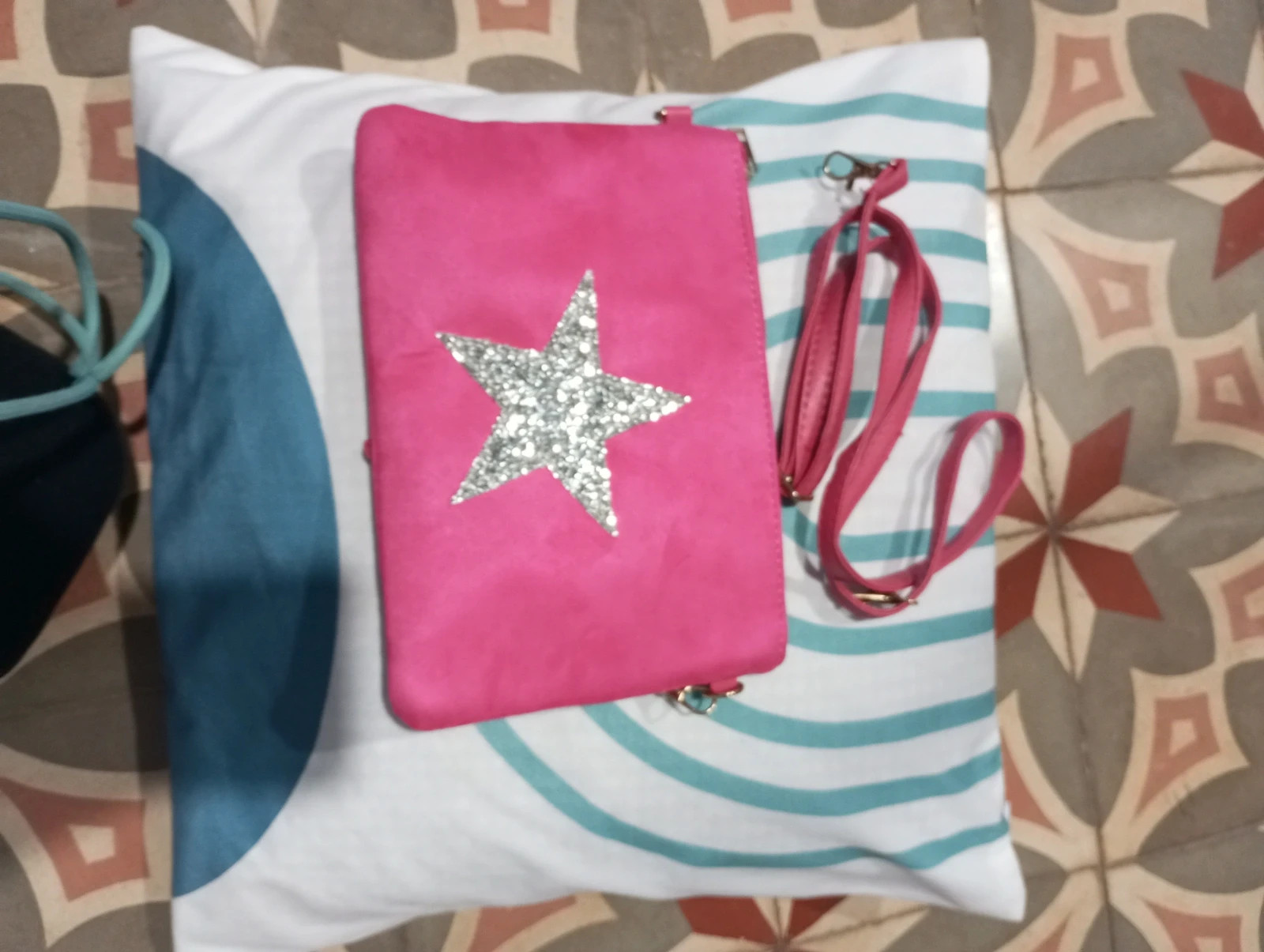 Bolso de mano/clutch fucsia Estrella GlitterDescripción – Local 4