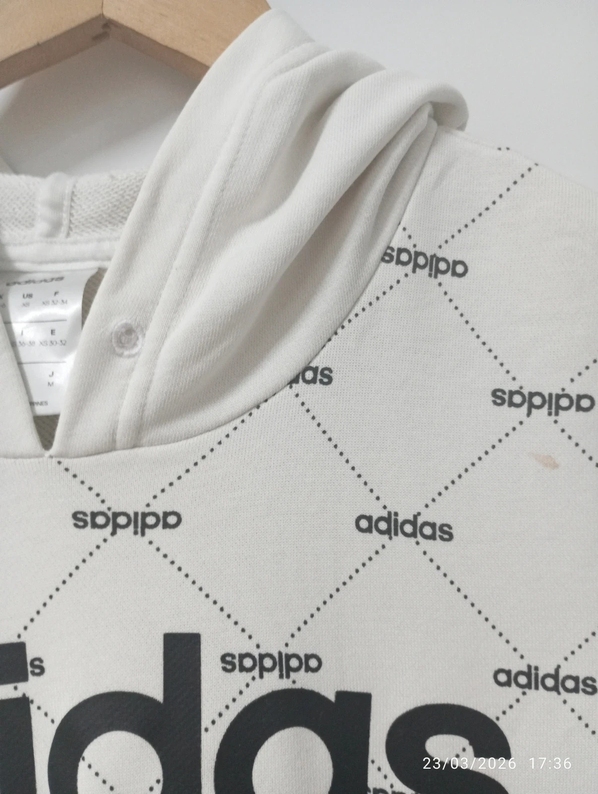 Sudadera Adidas Linear Graphic - Blanca - Talla XS – adidas – taille XS / 34 / 6 4