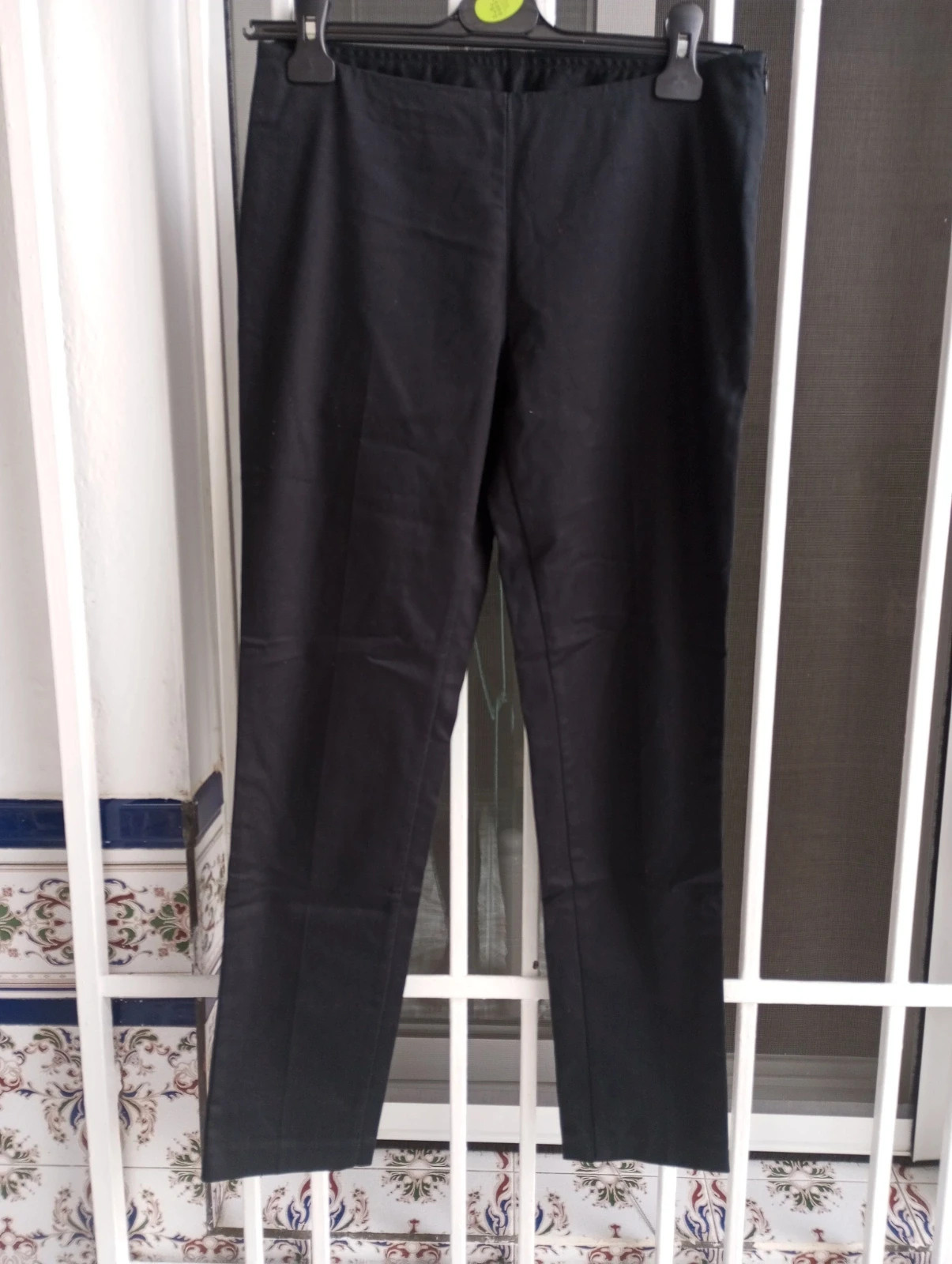 Pantalón Benetton Elástico - Súper Cómodo! (Talla 42)