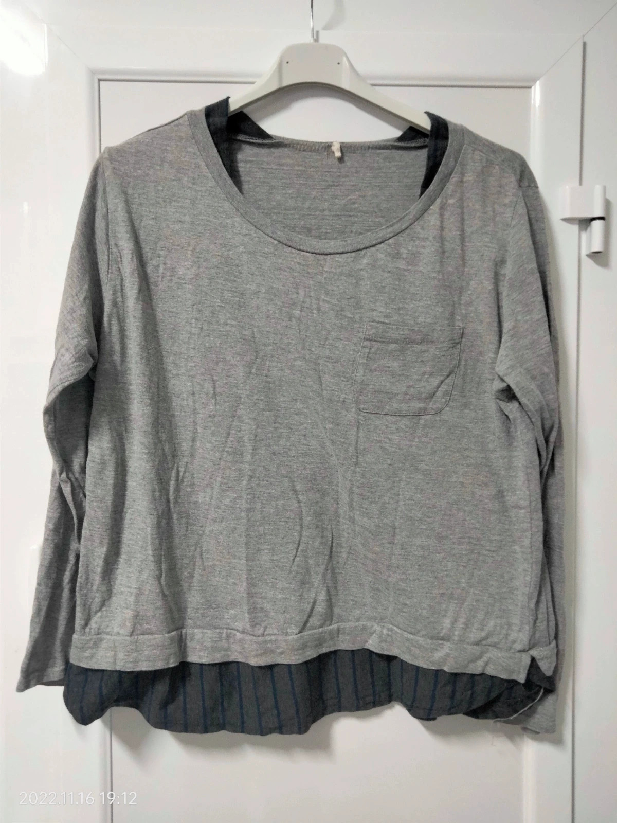 Camiseta gris efecto doble prenda (Talla L) – taille L / 40 / 12