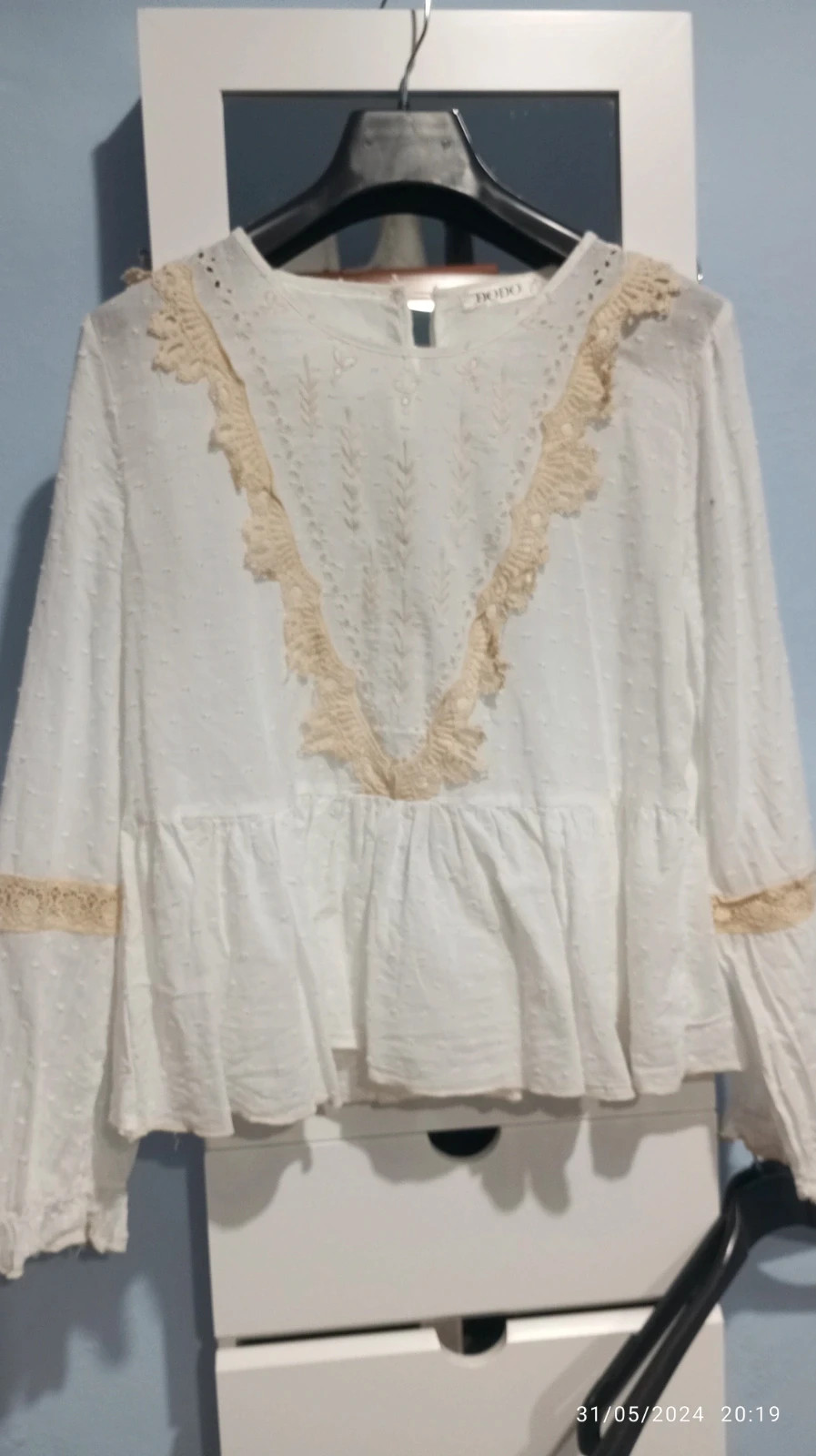 Blusa bordada