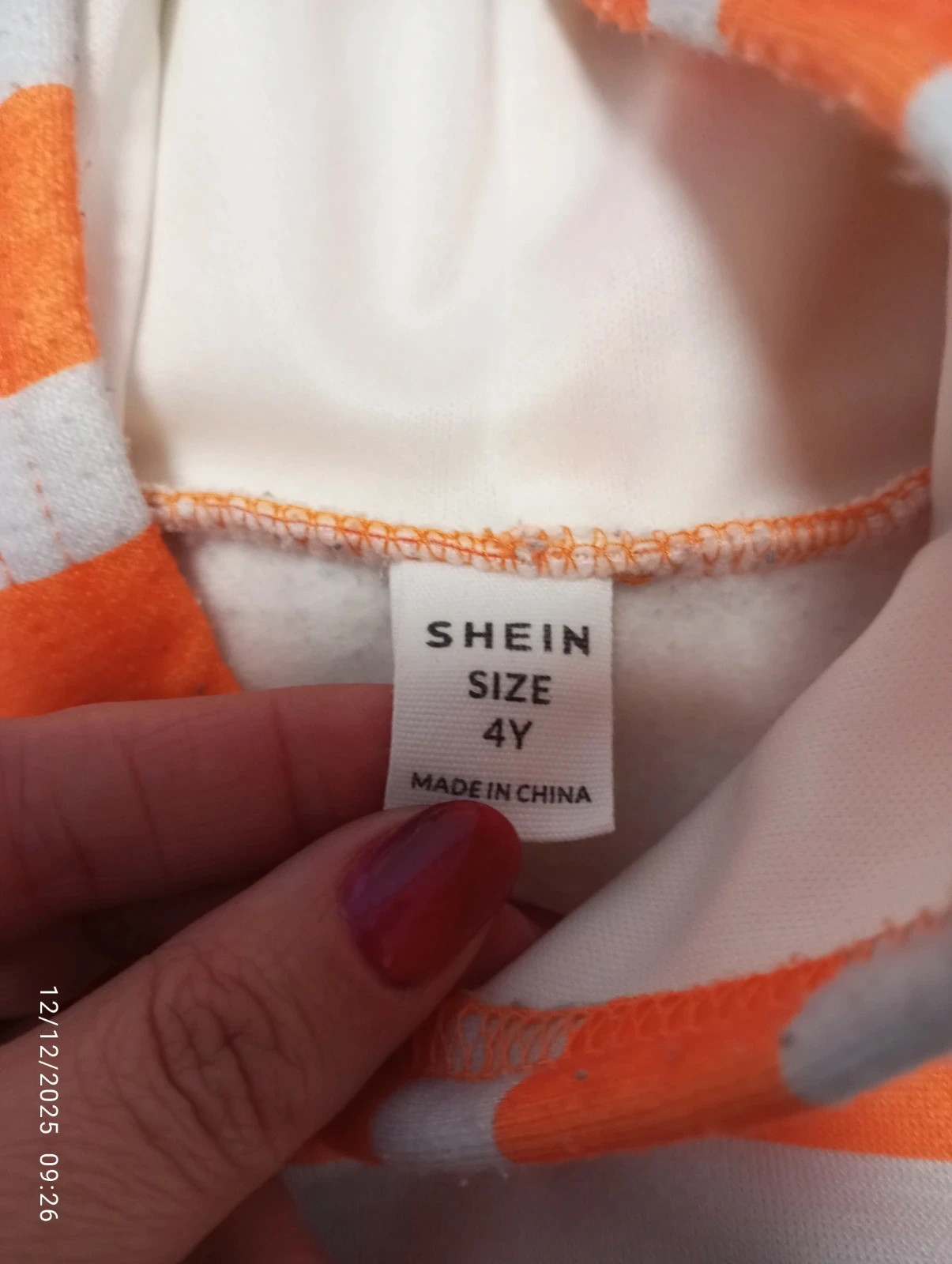 Sudadera monstruito – Shein – taille 4 ans / 104 cm 2
