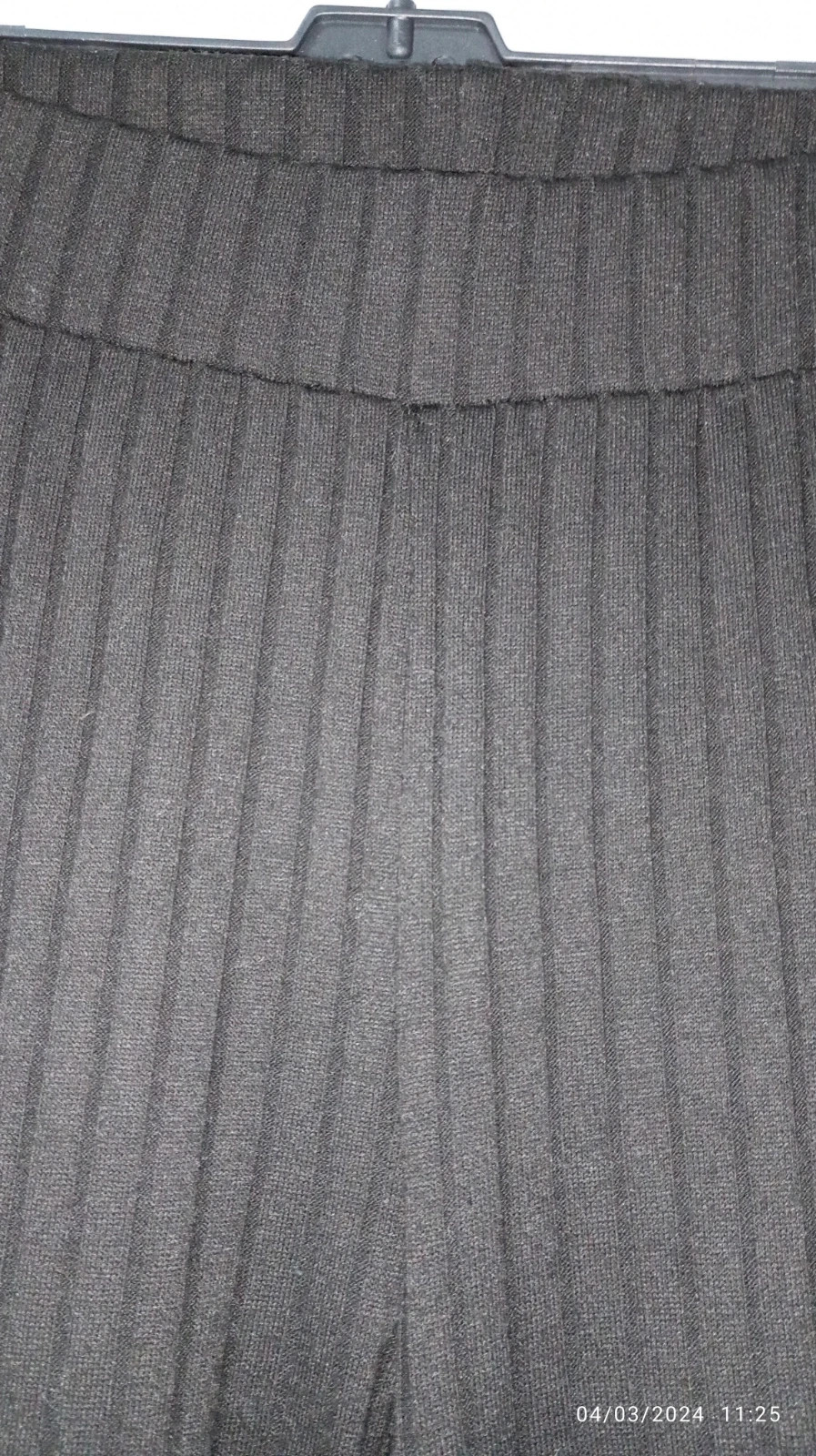 Pantalón negro punto – Primark – taille L / 40 / 12 2