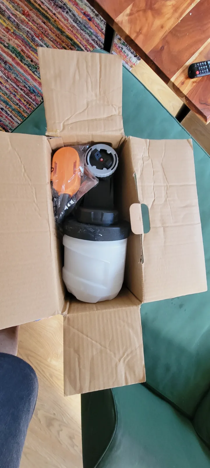 un pistolet à peinture électrique  – Tacklife 6