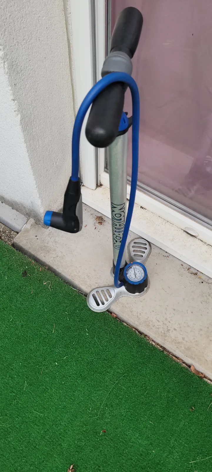 Pompes à vélo  – Decathlon 4