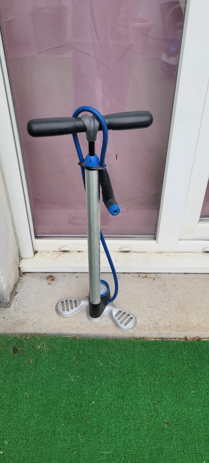 Pompes à vélo  – Decathlon 6