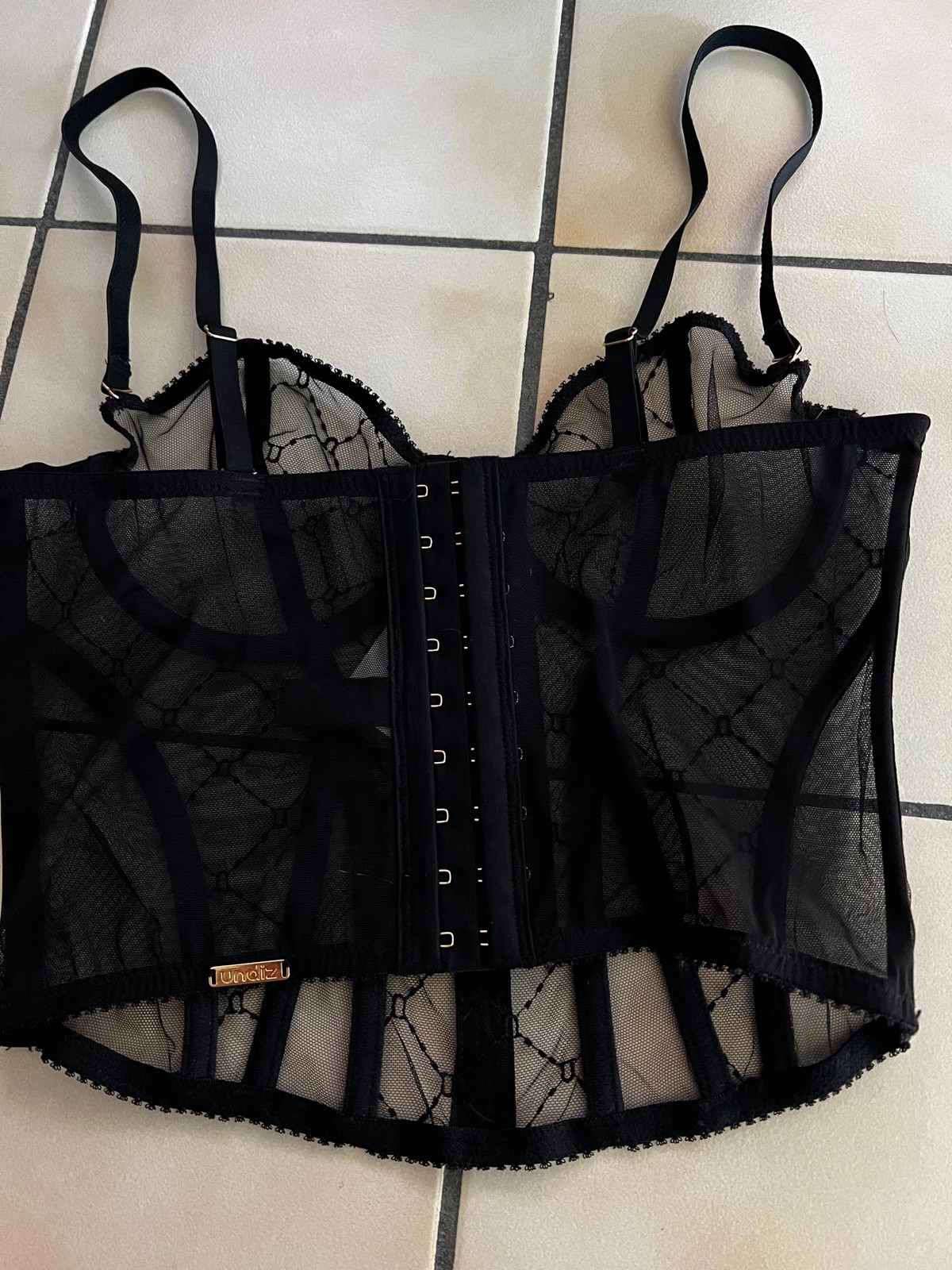Bustier – Undiz 2