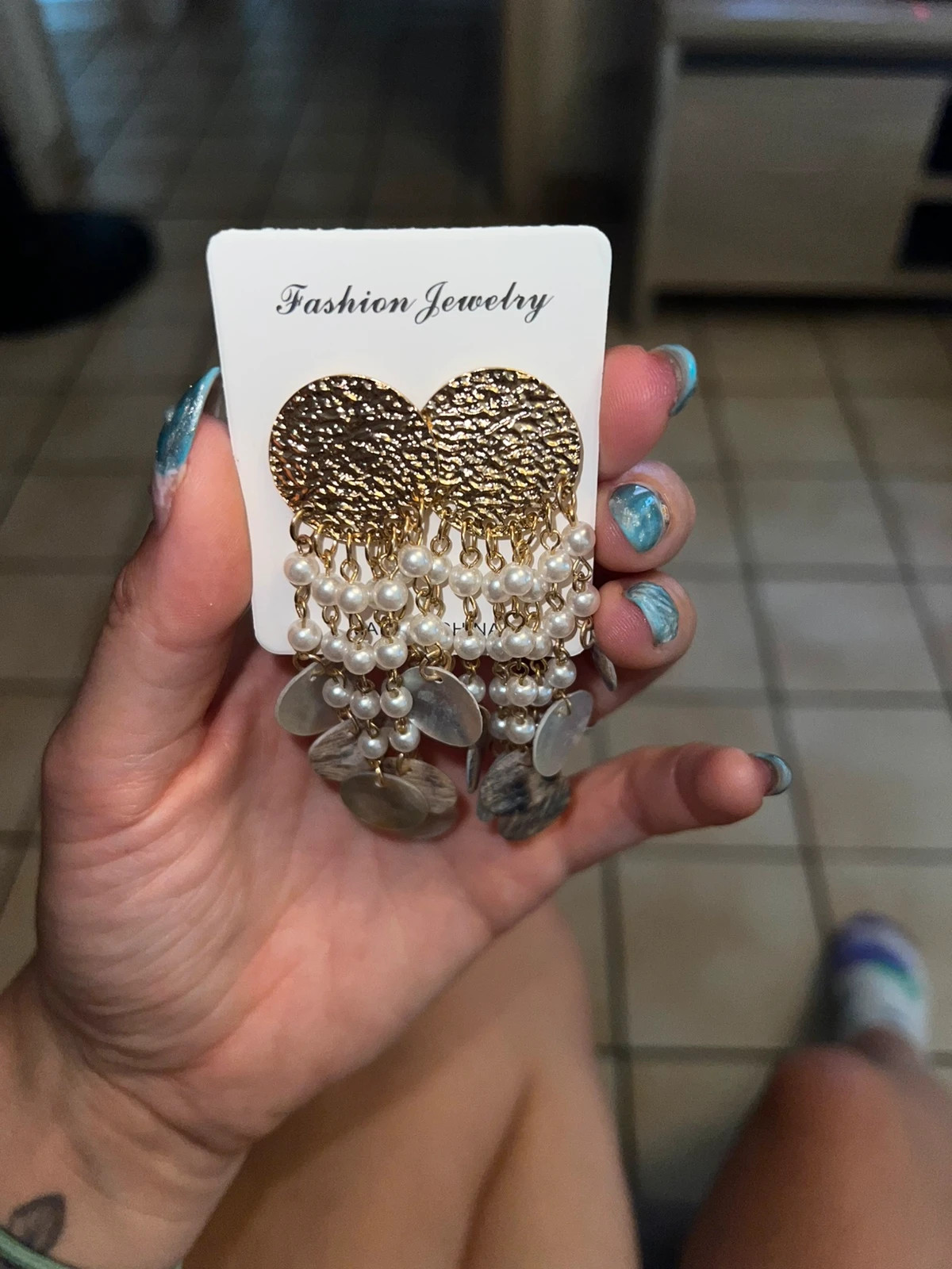 Boucle d’oreille – Boutique Parisienne 2