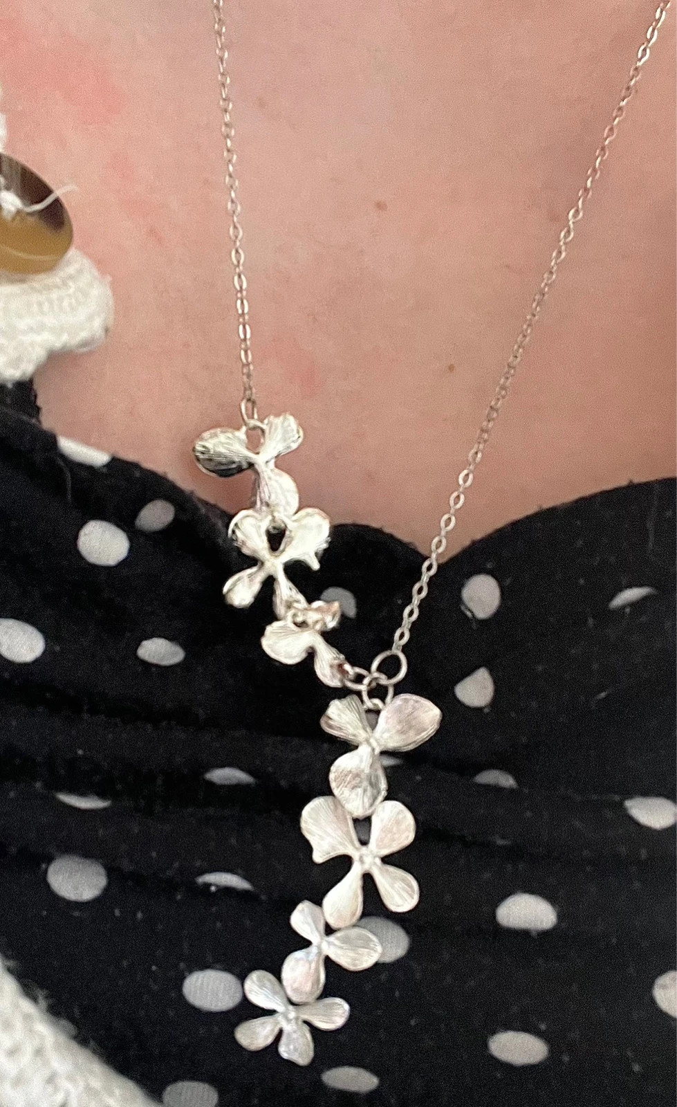 Collier fleurs – Inconnu 2
