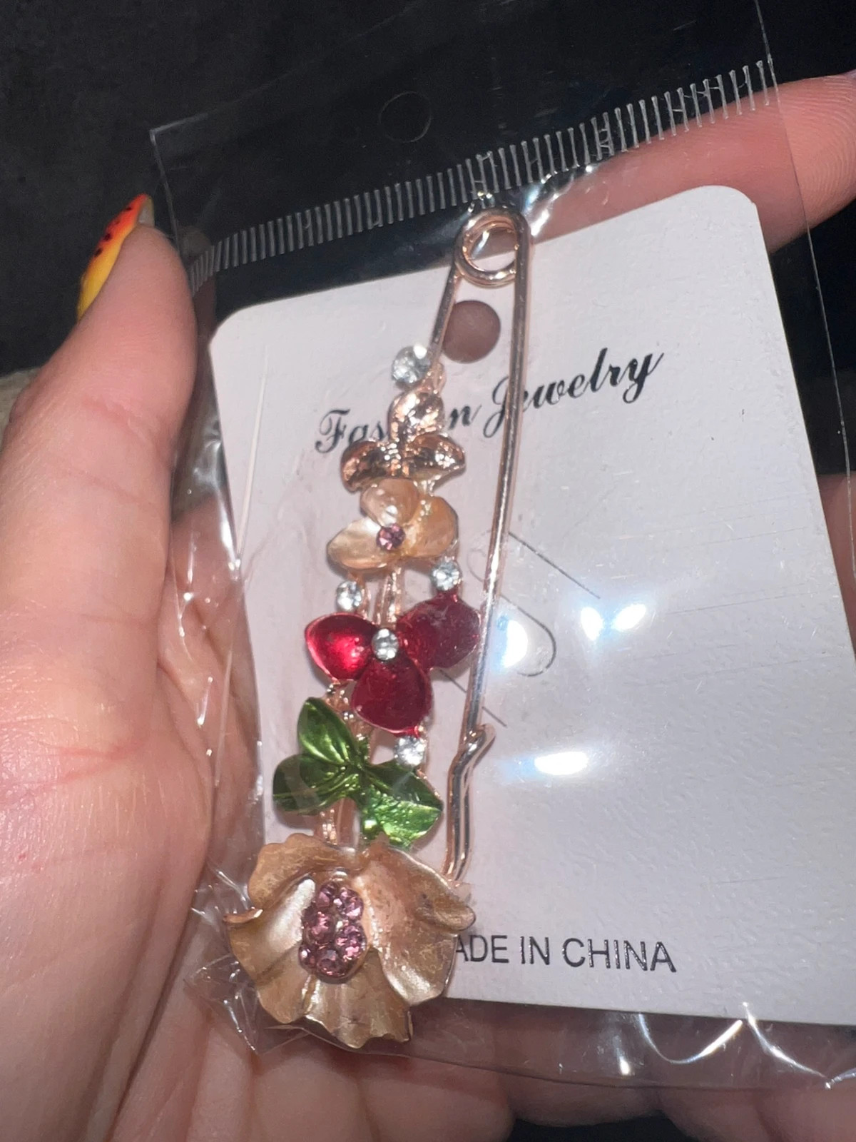 Broche – Boutique Parisienne 2