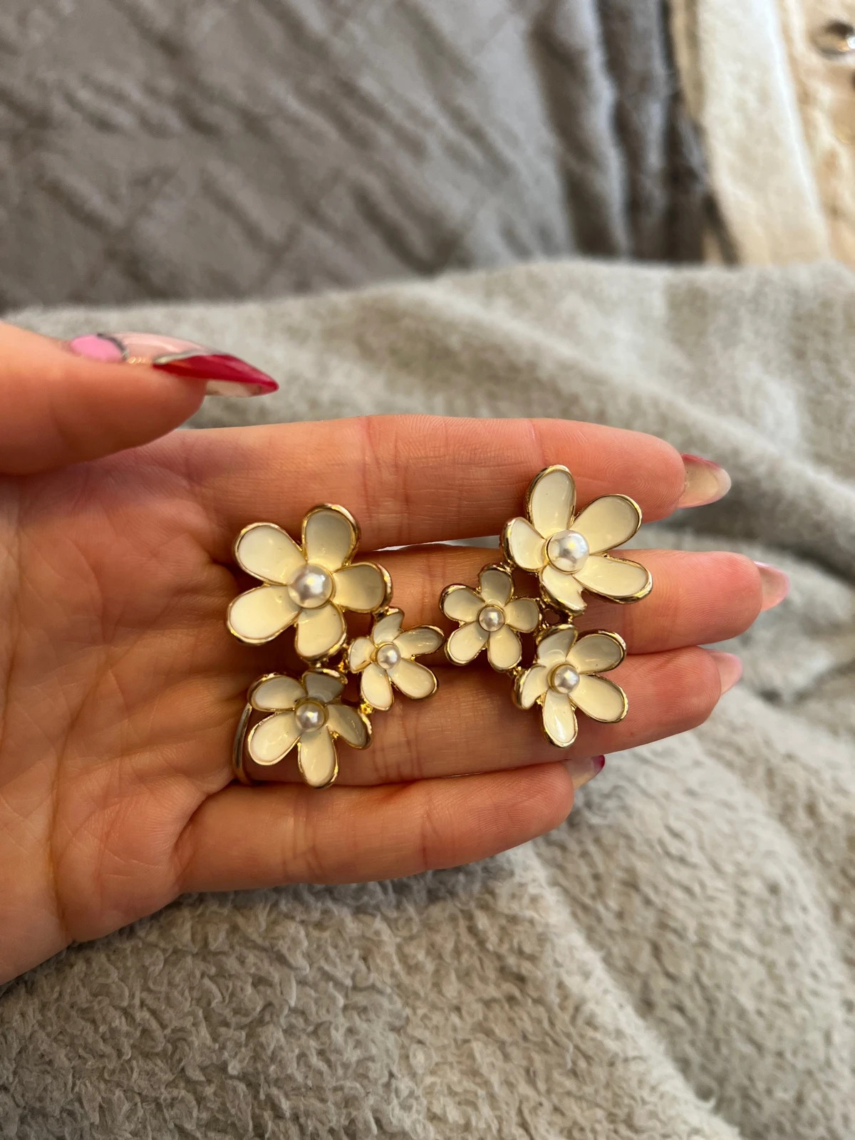 Boucle d’oreille fleur – Little Glimmers 3
