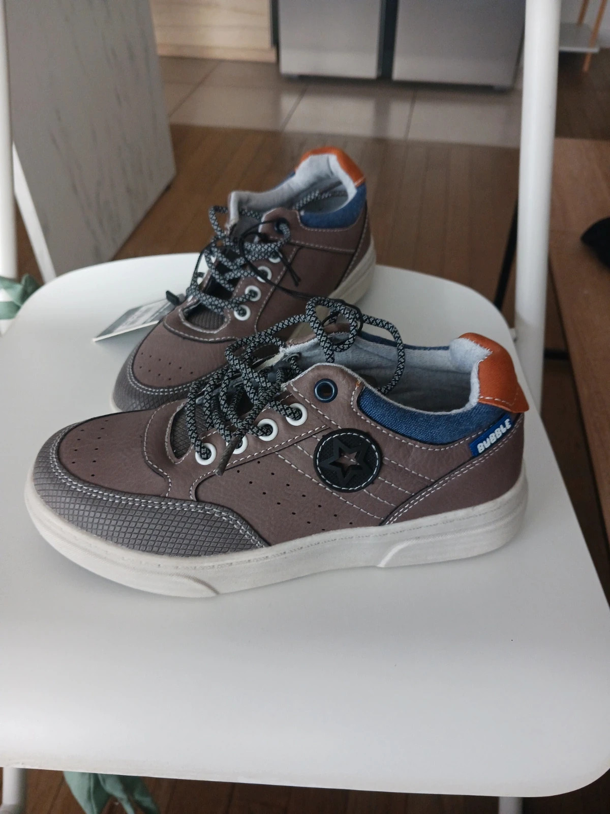 Tennis enfant taille 31 Bubble gum shoe – Bubble Gum – taille 31 2