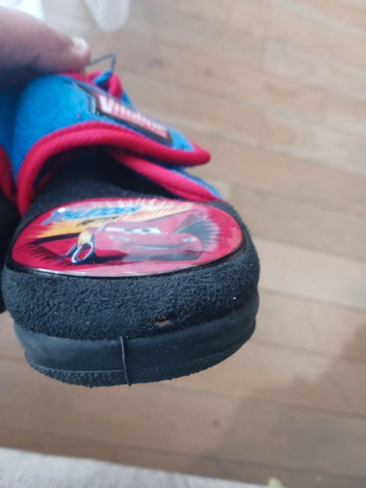 Chaussons Cars taille 24 légèrement abîmées – Disney – taille EU 24 2