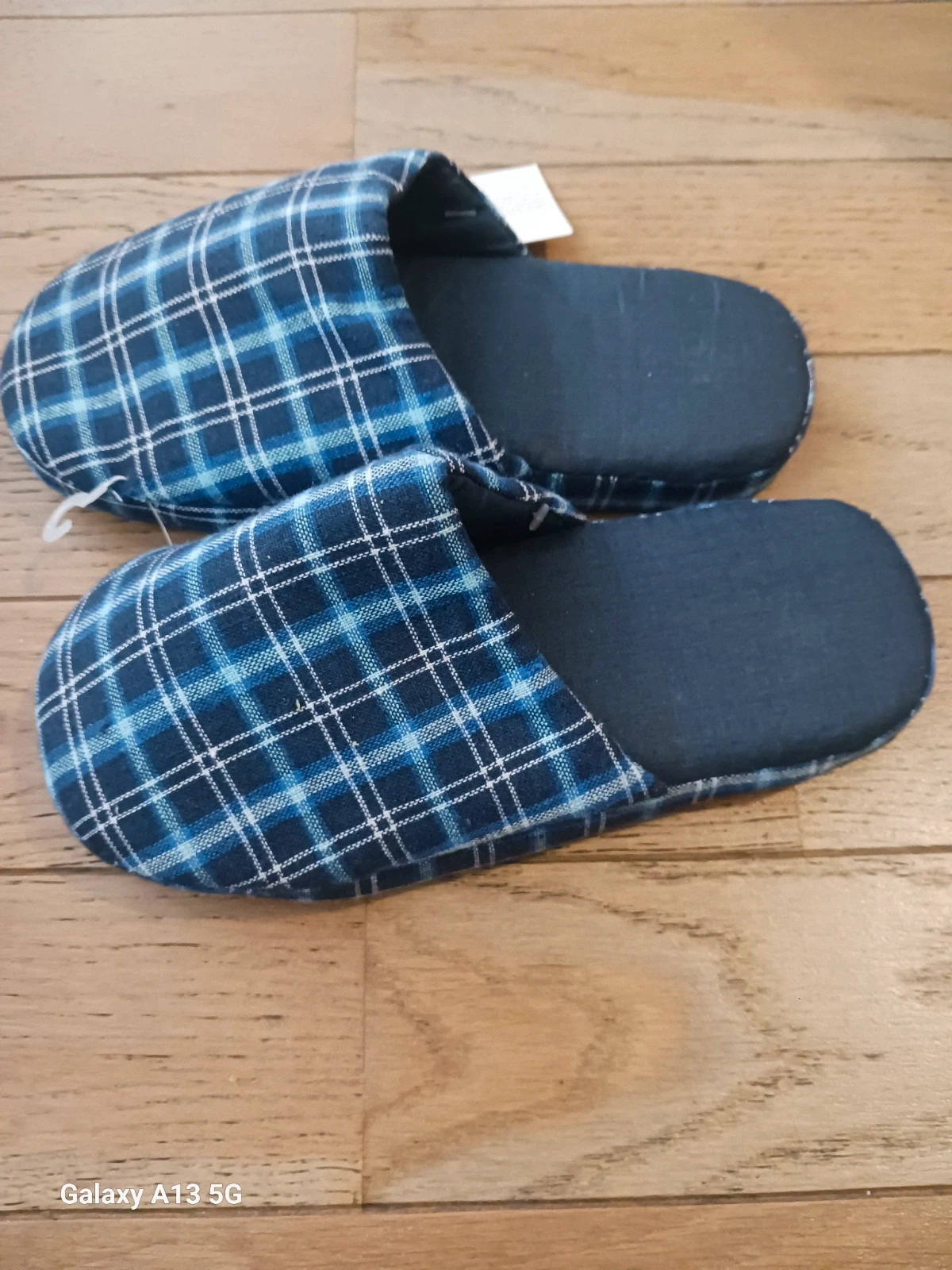 Chaussons enfant pointure 28 neuves – taille 28