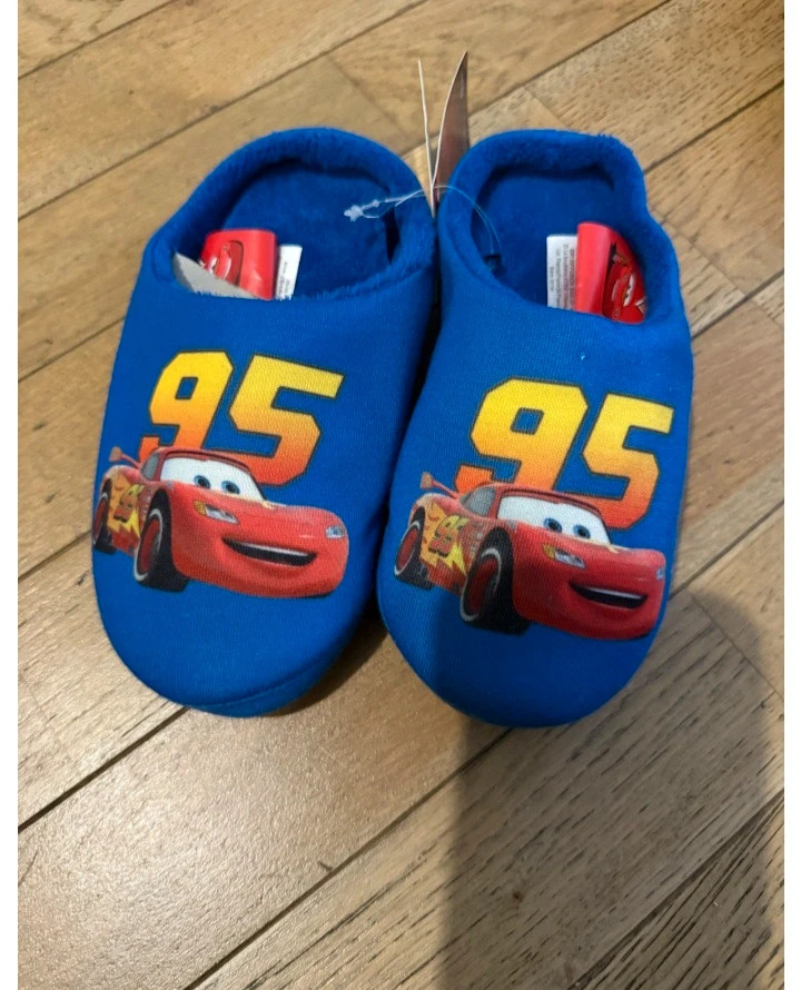 Chaussons Cars Disney pointure 32