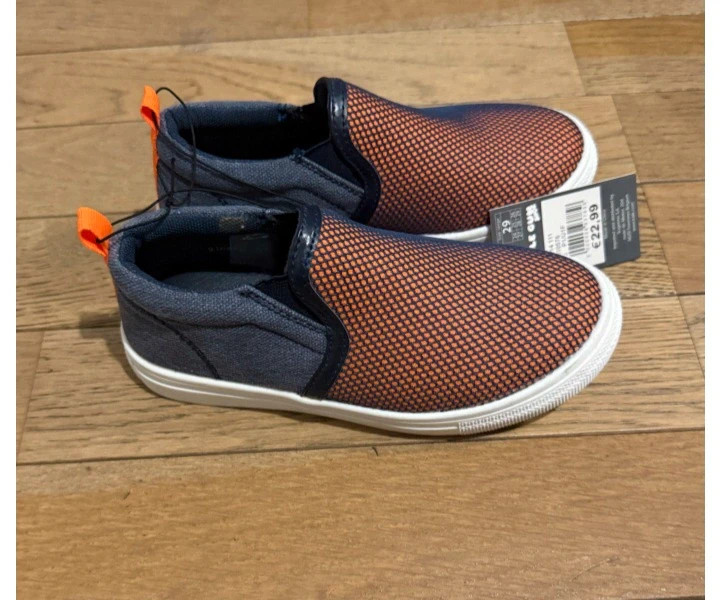 Baskets enfant taille 24