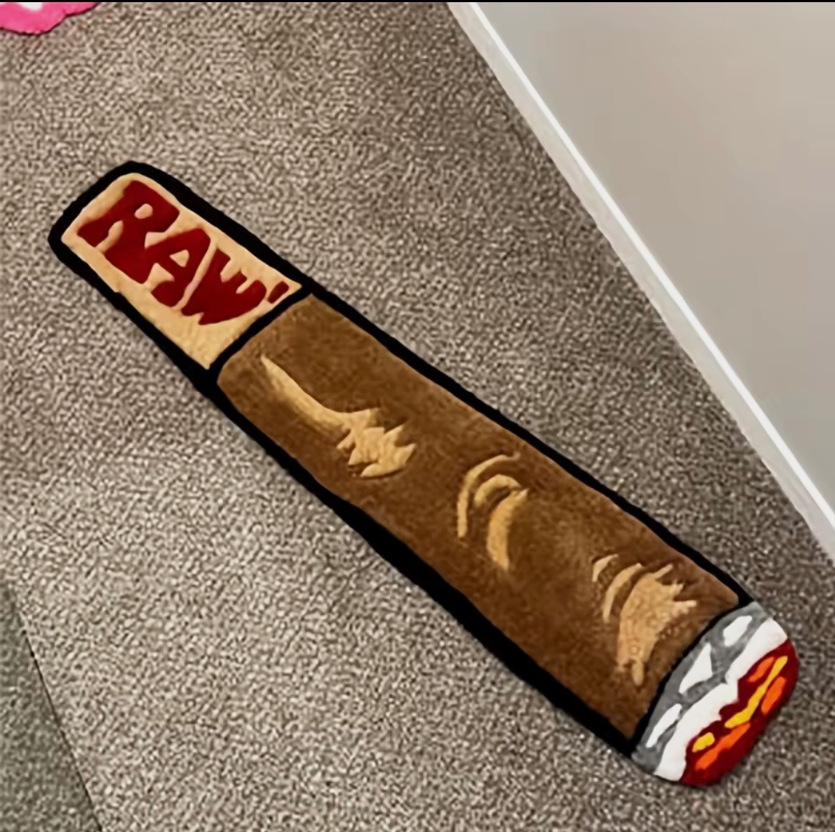 Tapis RAW en forme de cigarette 🚬