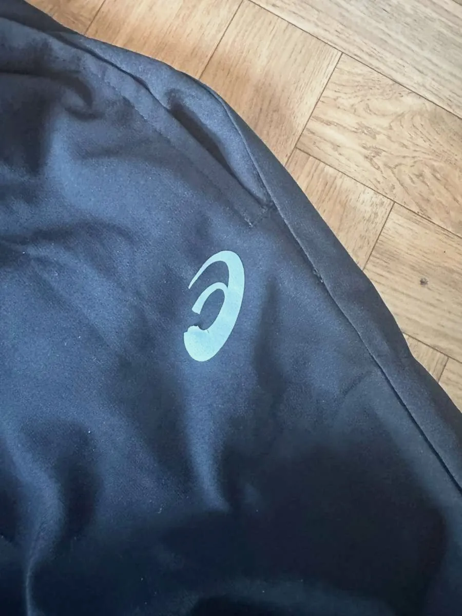 Ensemble de survêtement Asics noir – Asics – taille S 5