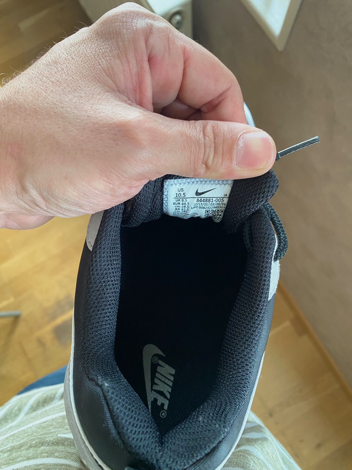 Baskets Nike Court Borough noires et grises – Nike – taille EU 44 4